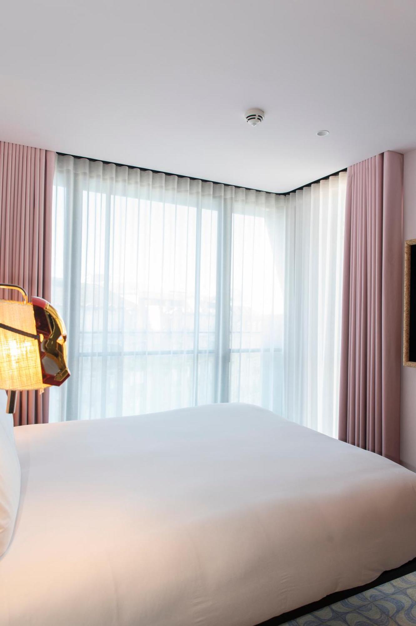 Отель Mama Shelter Lisboa Экстерьер фото